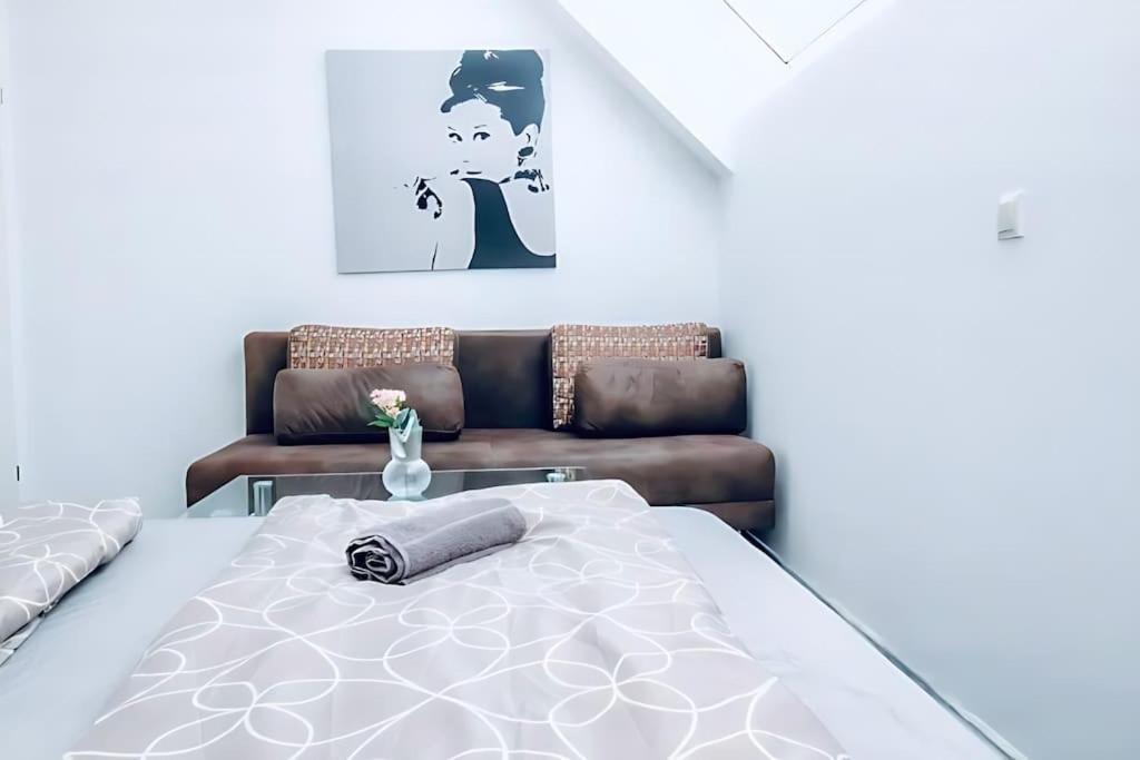 Central 4br Apt With Terrace, 10min Walk To Augarten Wien