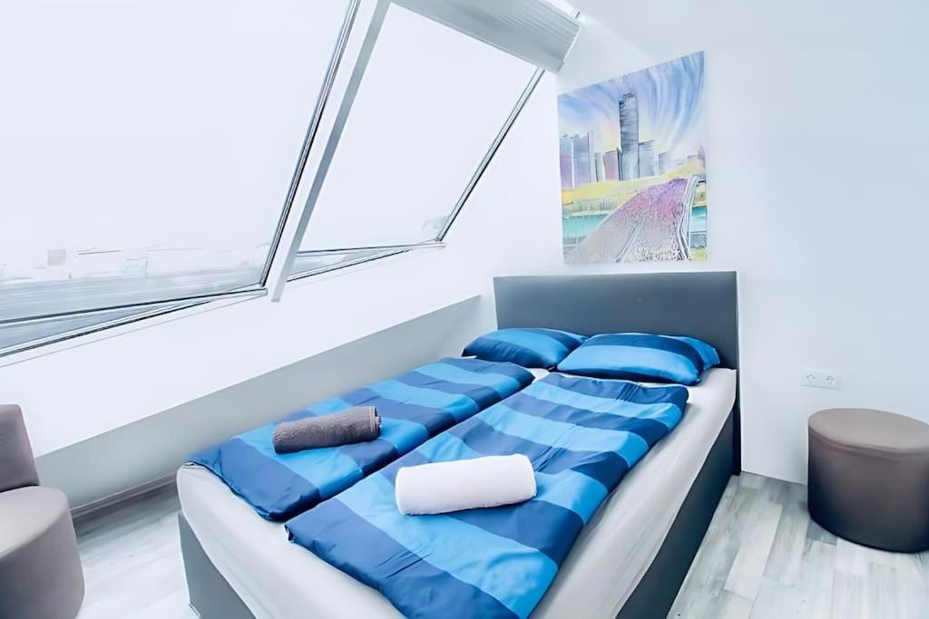 Central 4br Apt With Terrace, 10min Walk To Augarten Apartment *
