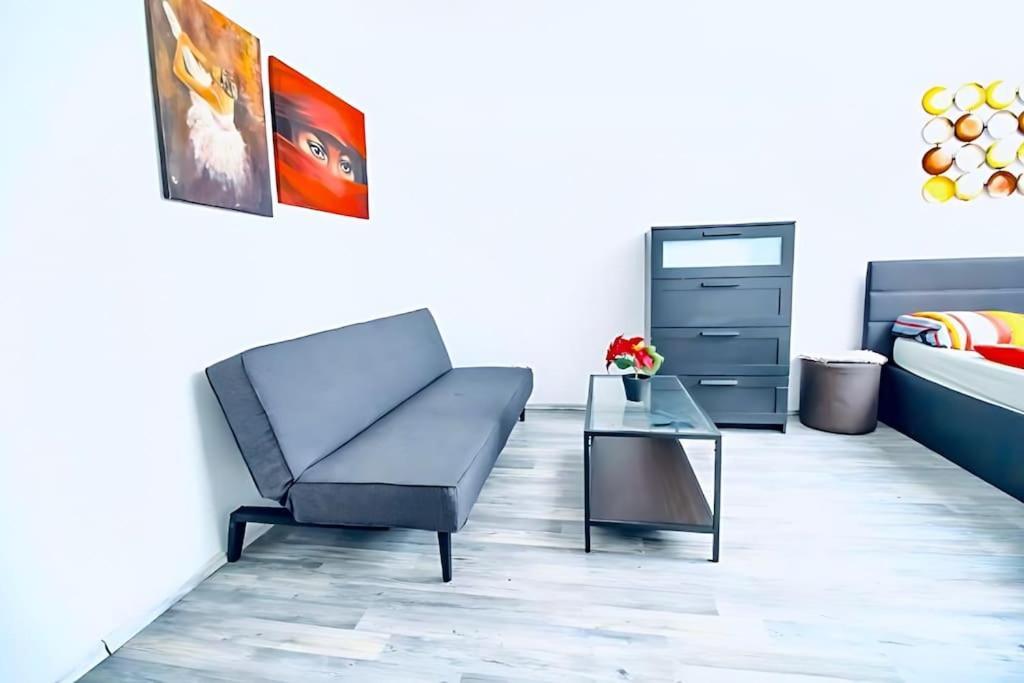 Central 4br Apt With Terrace, 10min Walk To Augarten * Wien